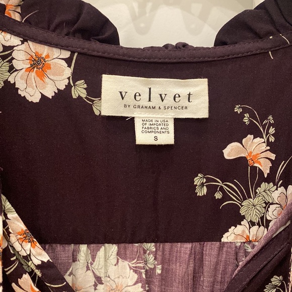 Floral Blouse by Velvet - Picture 2 of 3
